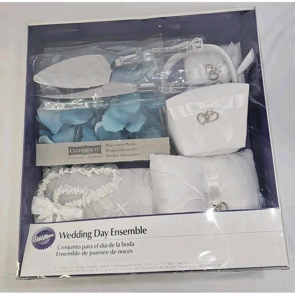 Wilton Wedding Knife/Cake, Ring Pillow, Flower Bsk,2 Garters,Guest Bk/Pen,Patels